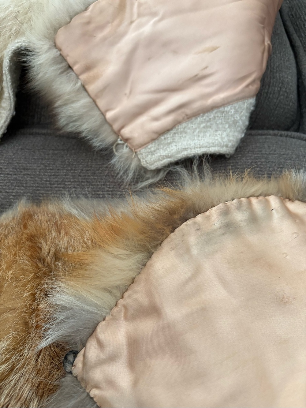 2 Vintage Fur Collars - Picture 2 of 2
